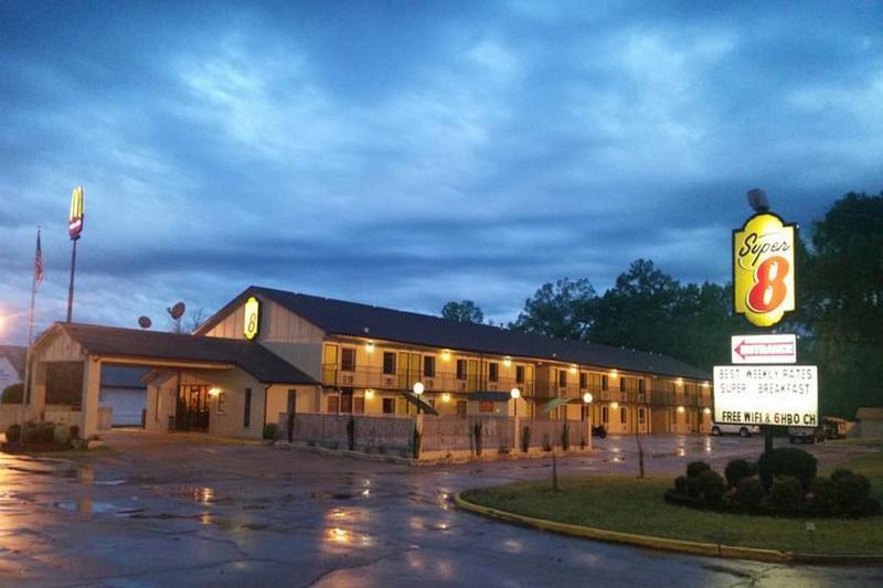 Super 8 By Wyndham Clarksville Ar Esterno foto